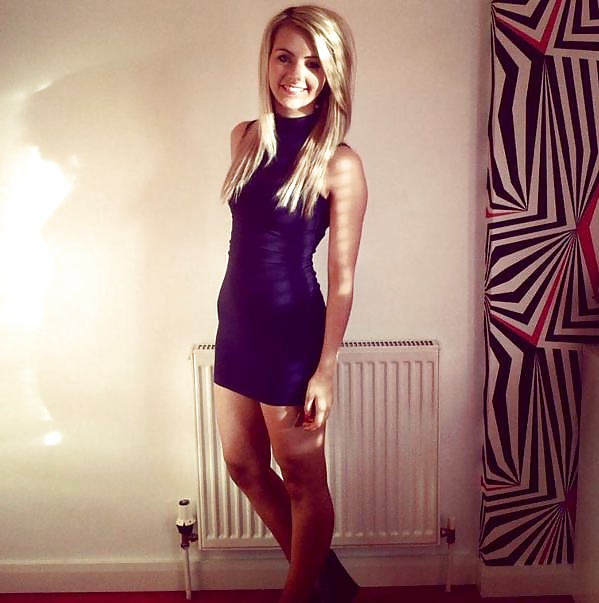 Hotties en vestidos 6
 #40490221