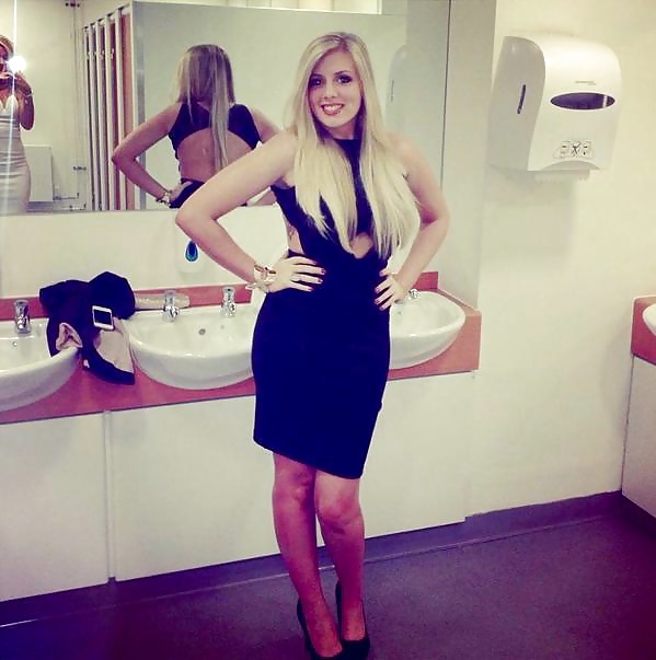 Hotties In Den Kleidern 6 #40490260