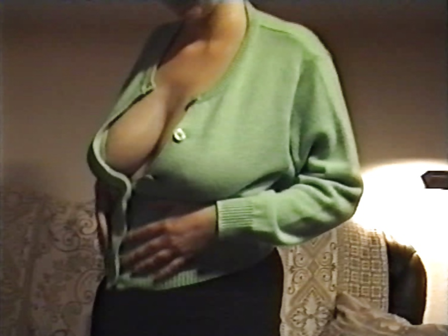 SAG - Open your blouse Bitch let's see the big hangers 02 #26751593