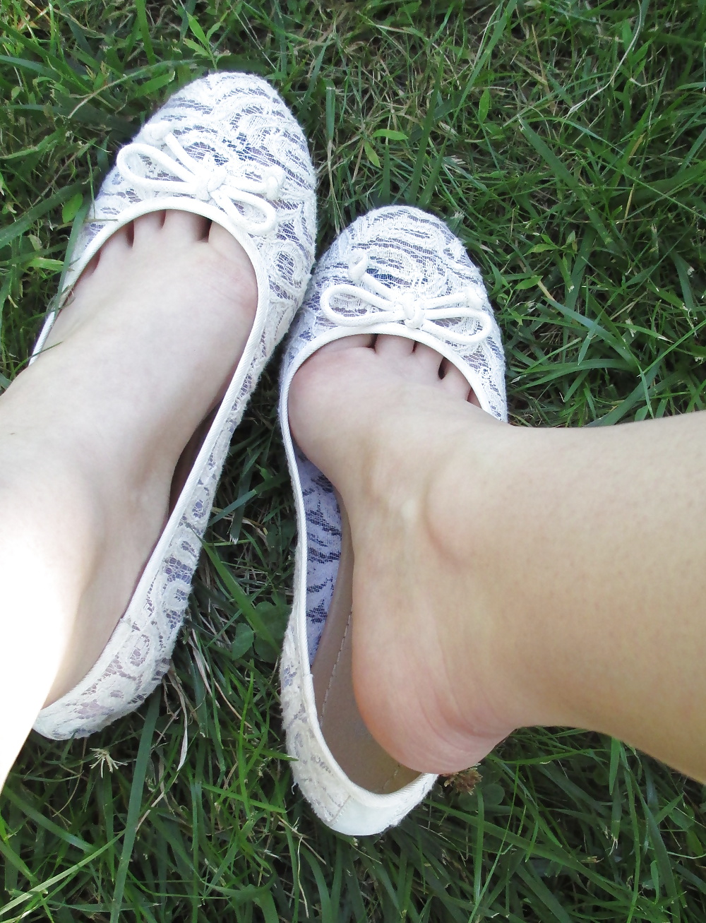 Daisy feet #40741844
