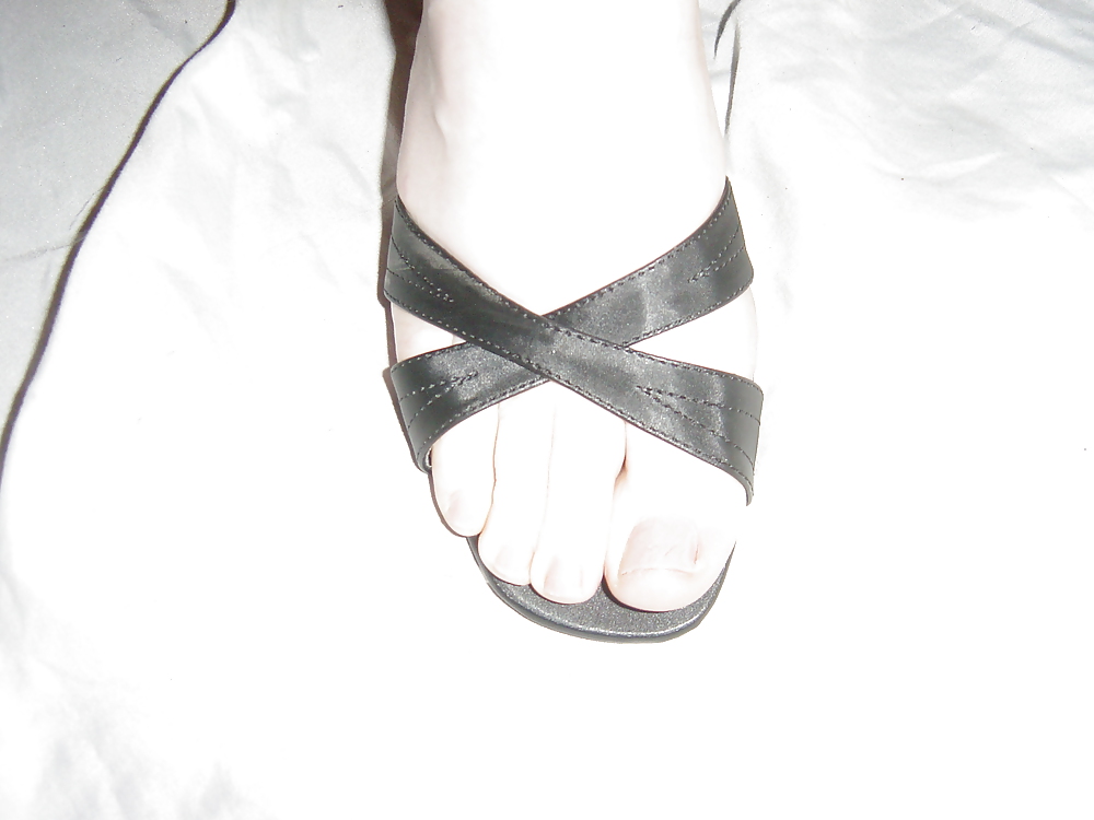 Colección de calzado para damas
 #36700216