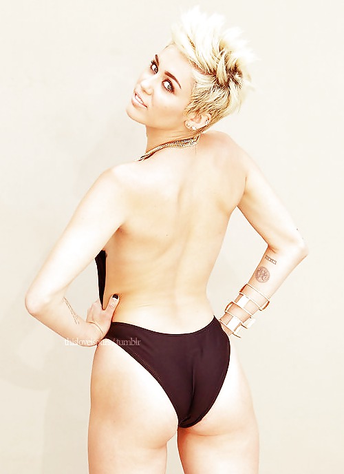 ¡Sexy miley cyrus photoshoot para we cant stop single! 2013 
 #38059007