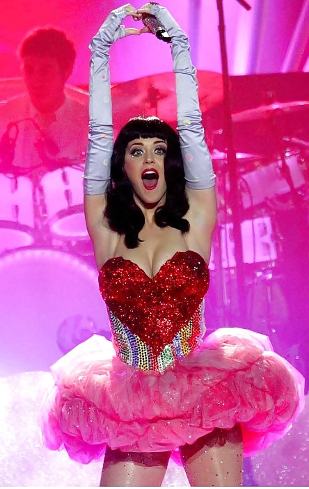 Katy Perry Seins, Fesses, Entrejambe Plans Partie 3 #30255204