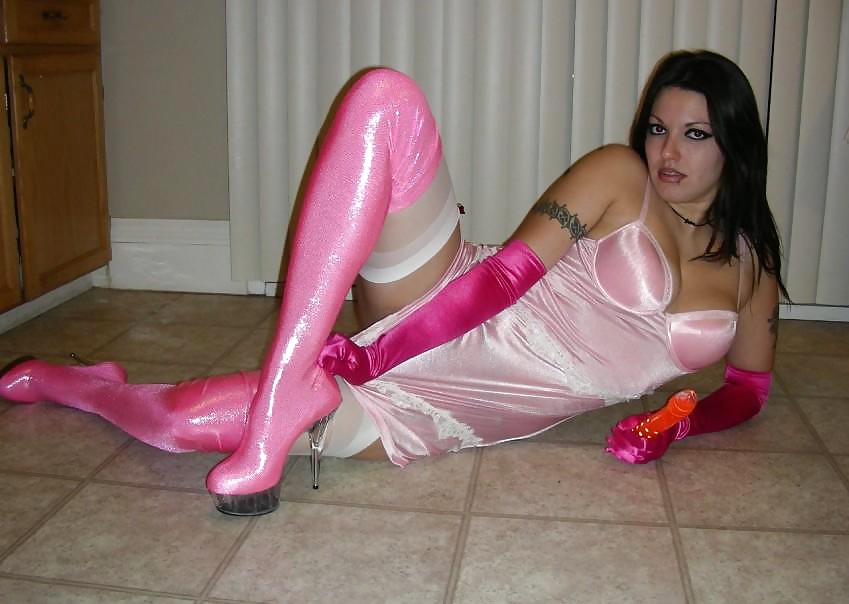 Help me , name of her #35174894
