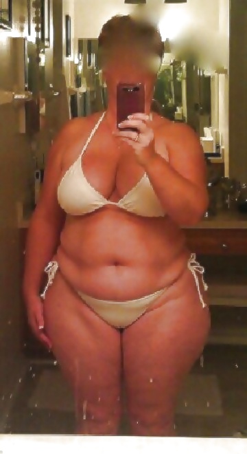 Donne mature in bikini 
 #28798703