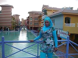 Chica árabe 17
 #29427603