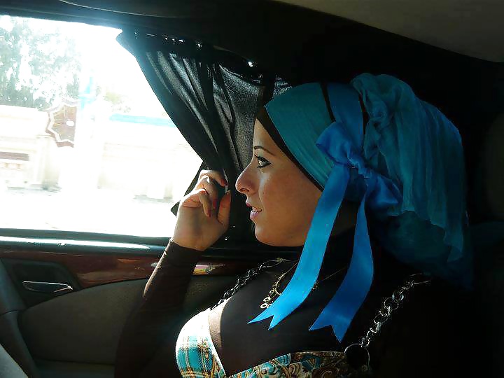 Chica árabe 17
 #29427615