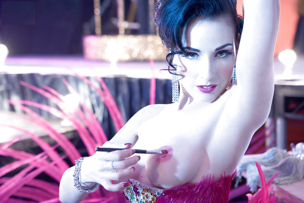 Queen Dita #24287697