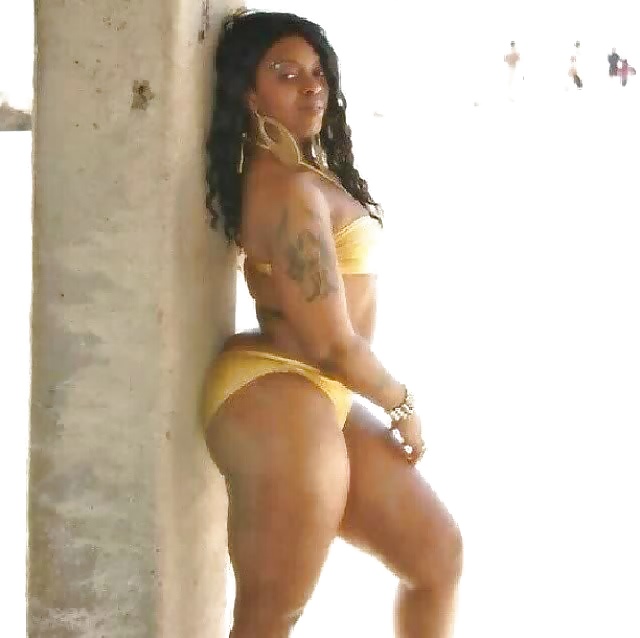 Mamás gruesas
 #40126021