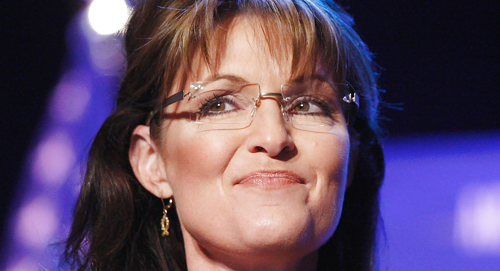 Non posso smettere di masturbarmi con la conservatrice Sarah Palin
 #24576932