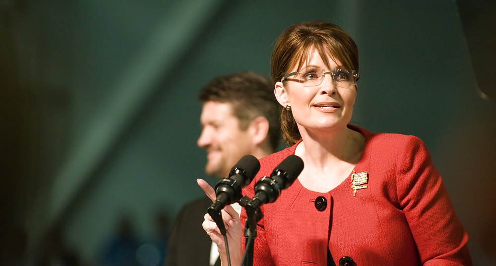 Non posso smettere di masturbarmi con la conservatrice Sarah Palin
 #24577084