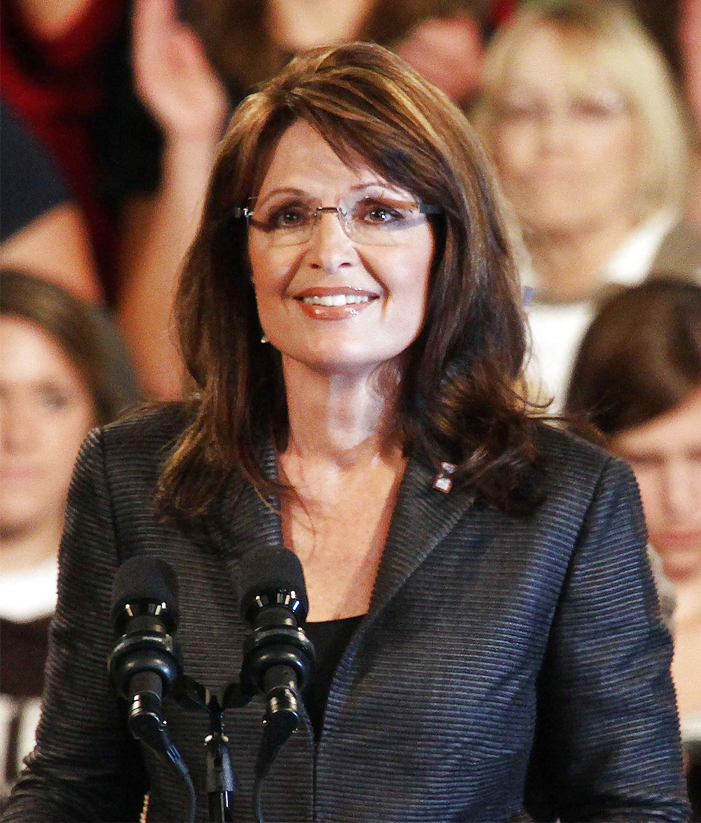 Non posso smettere di masturbarmi con la conservatrice Sarah Palin
 #24577091