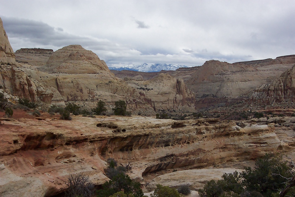 Utah meridionale: barriera corallina, montagne henry e la valle
 #29640564