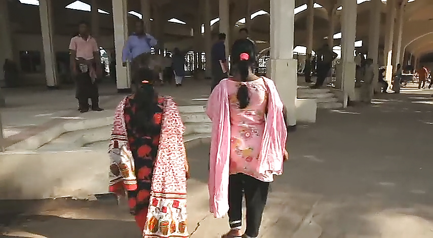 Bangladeshi girls asses from behind #28925876