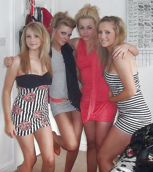 Teens dressing sexy for night out #33689985