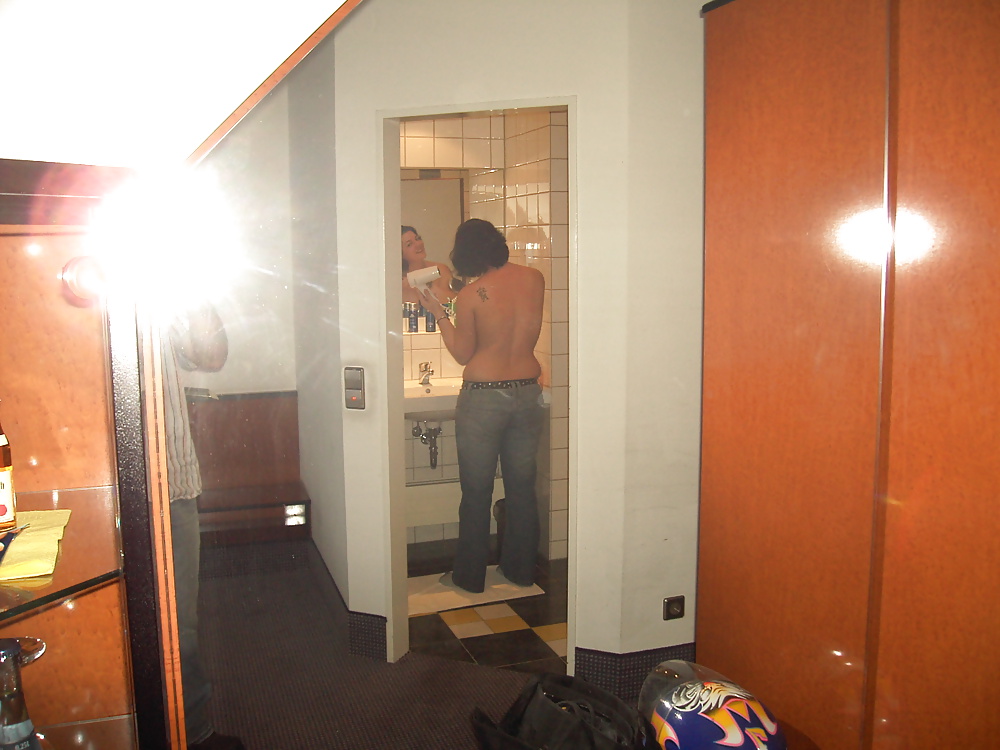 Ronde avec vergeture suce #27991744