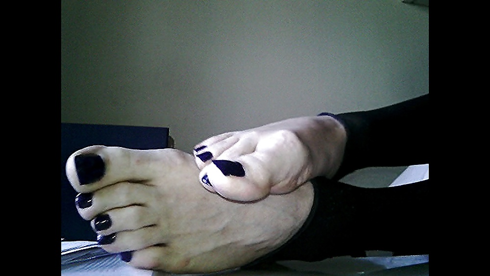 Blue toenails #34456221