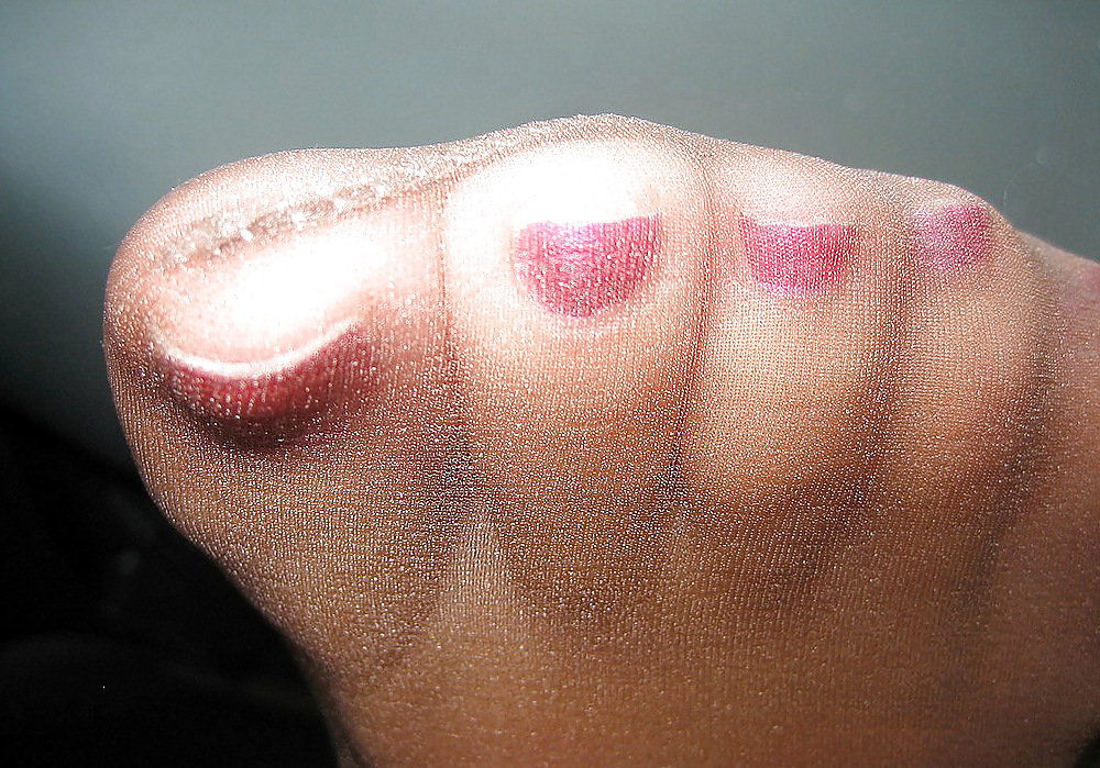 Toes 1 (by tm) #25814256