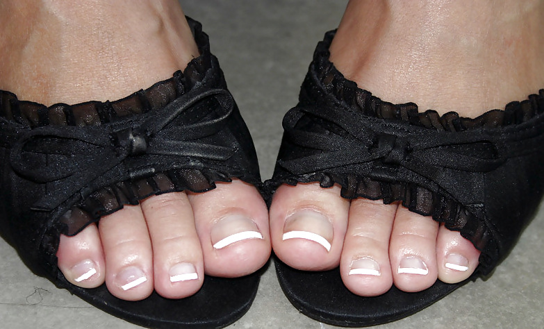 Toes 1 (by tm) #25814376