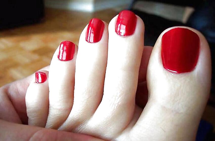 Toes 1 (by tm) #25814396