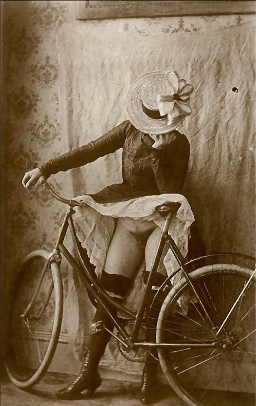 Vintage lady's & bicycles-num-001
 #29243114