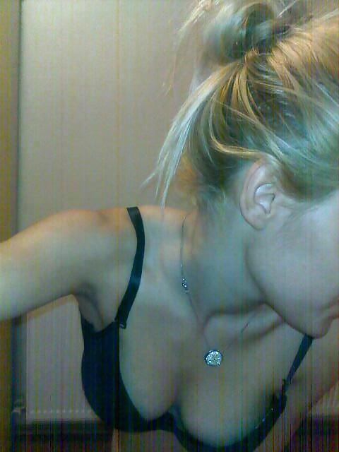 Dul kadinlar ve kizlar
 #28019774