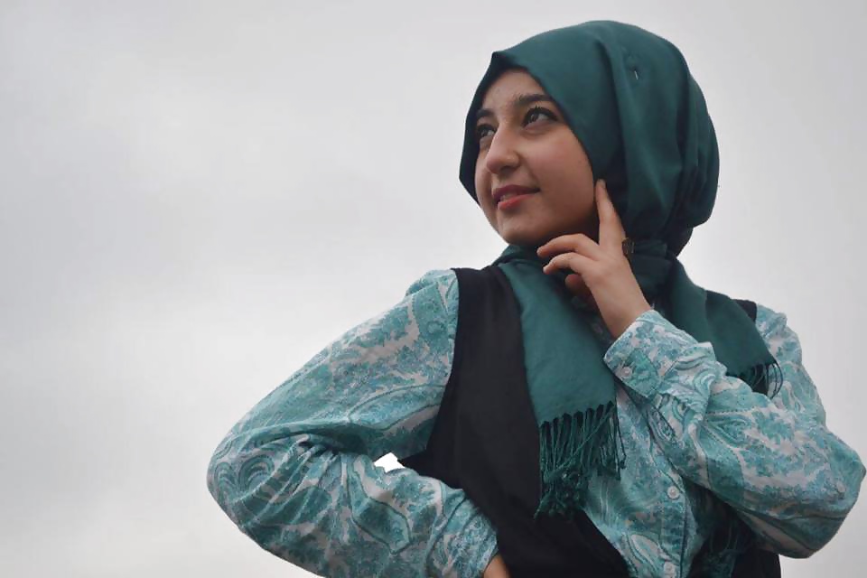 L'interface Turbanli Hijab Turque Assis Indien #31137946