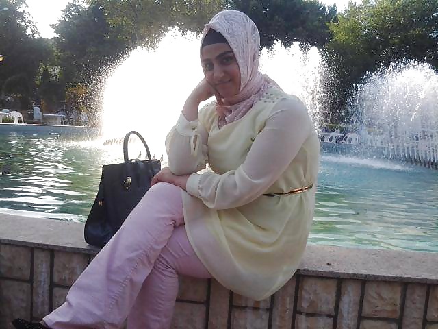 Die Schnittstelle Turbanli Türkisch Hijab Indische Sitzen #31138052