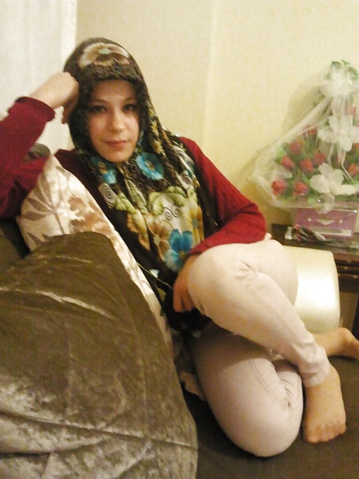 Die Schnittstelle Turbanli Türkisch Hijab Indische Sitzen #31138132