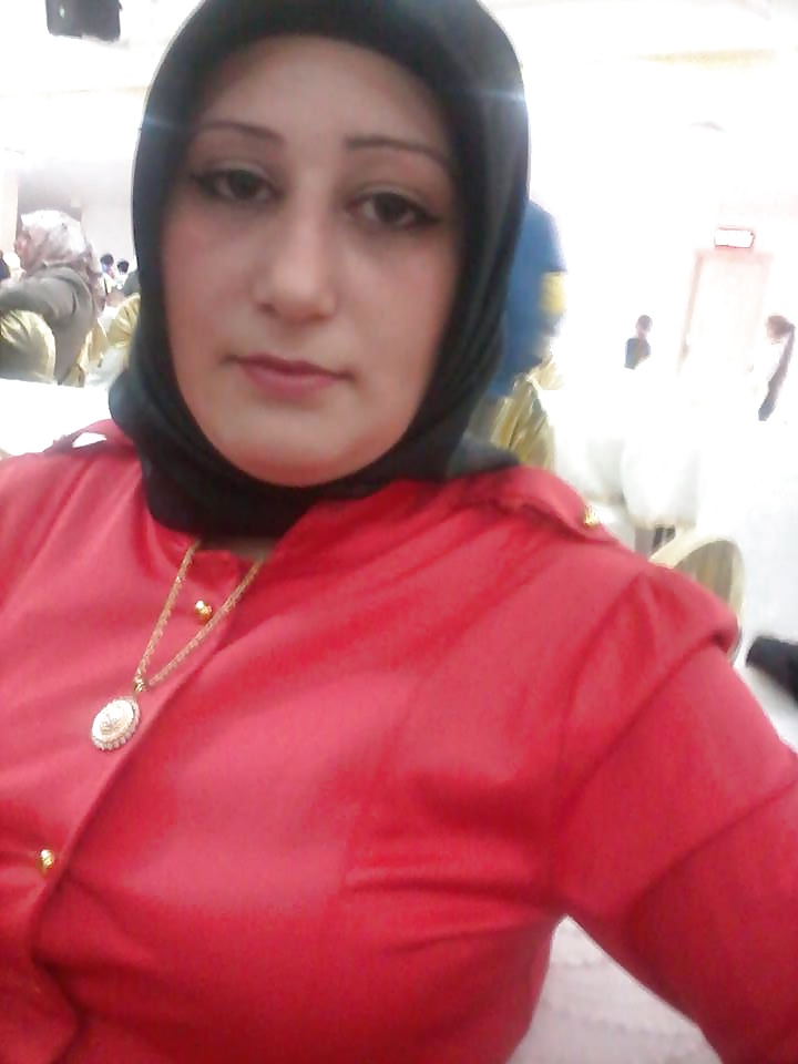 Die Schnittstelle Turbanli Türkisch Hijab Indische Sitzen #31138167