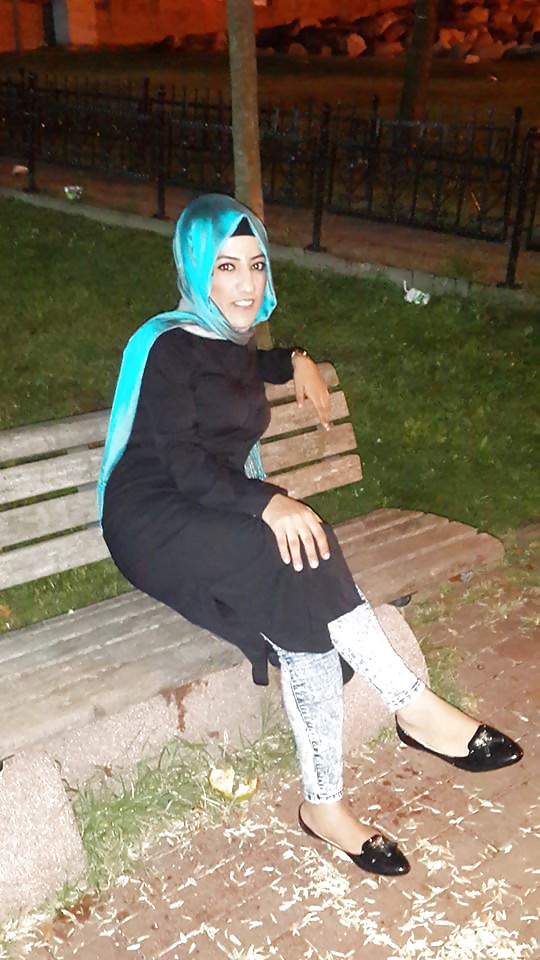 Die Schnittstelle Turbanli Türkisch Hijab Indische Sitzen #31138181