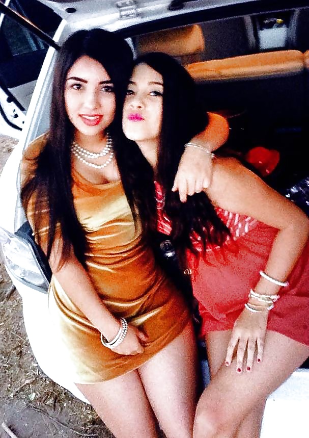 カラスの巣窟
 #26484096