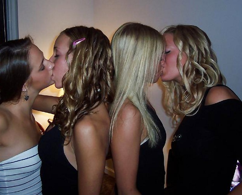 Amateur girls kiss collections #1 #31556081