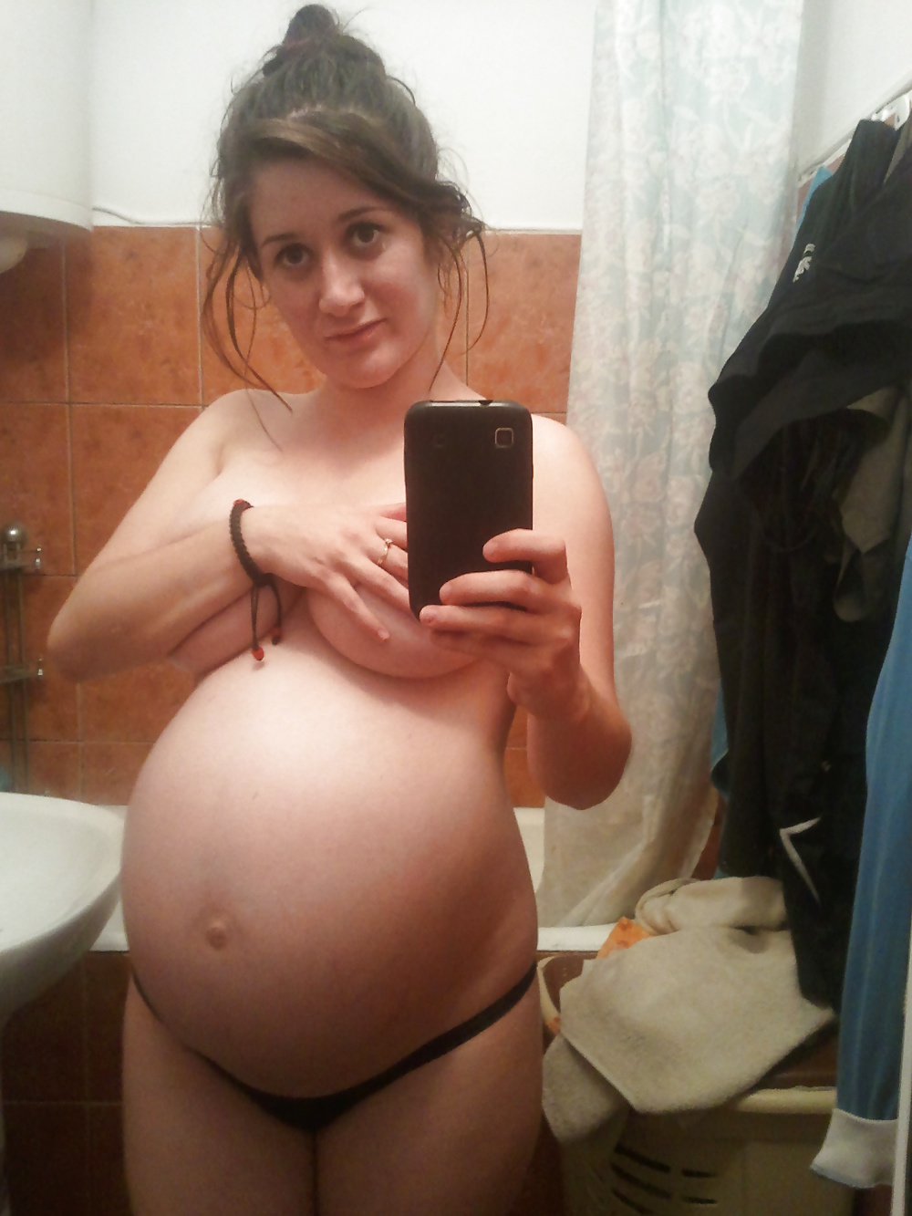Pregnant amateur private colection...if you know her #29163225