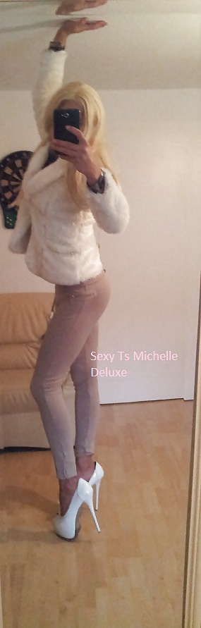 Michelle deluxe mix in hig heels
 #25153324