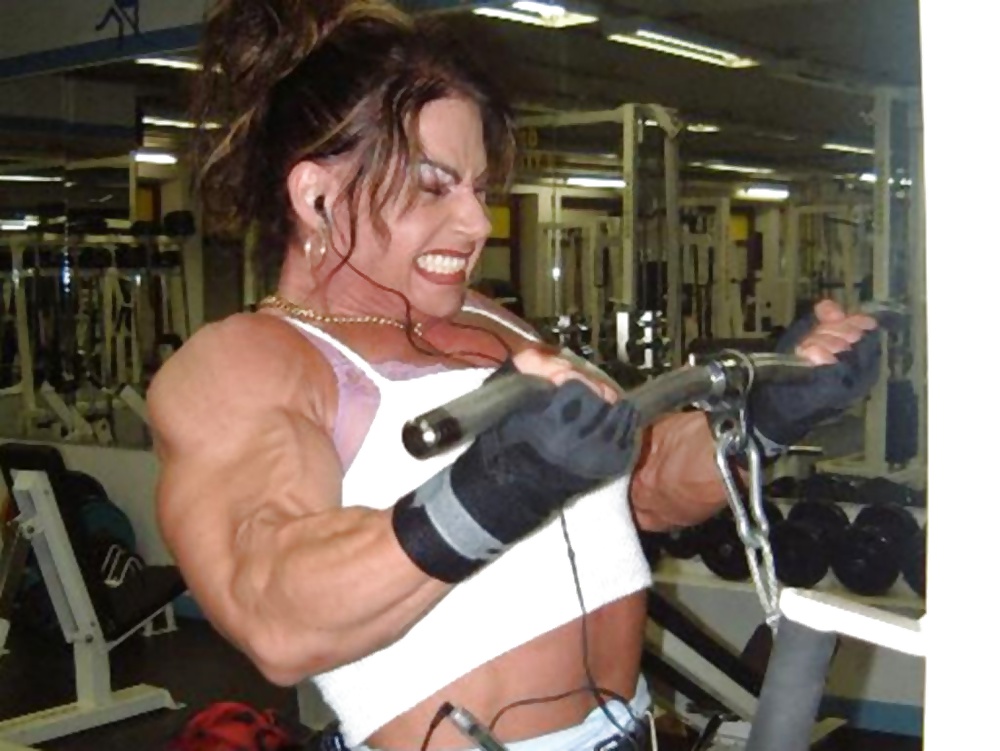 Muscle Queens #34172862