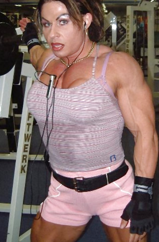 Muscle Queens #34172989