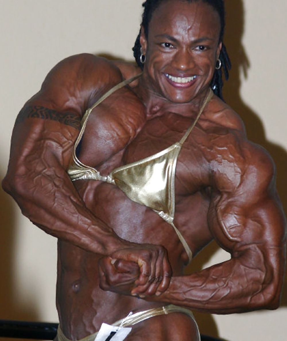 Muscle Queens #34173746