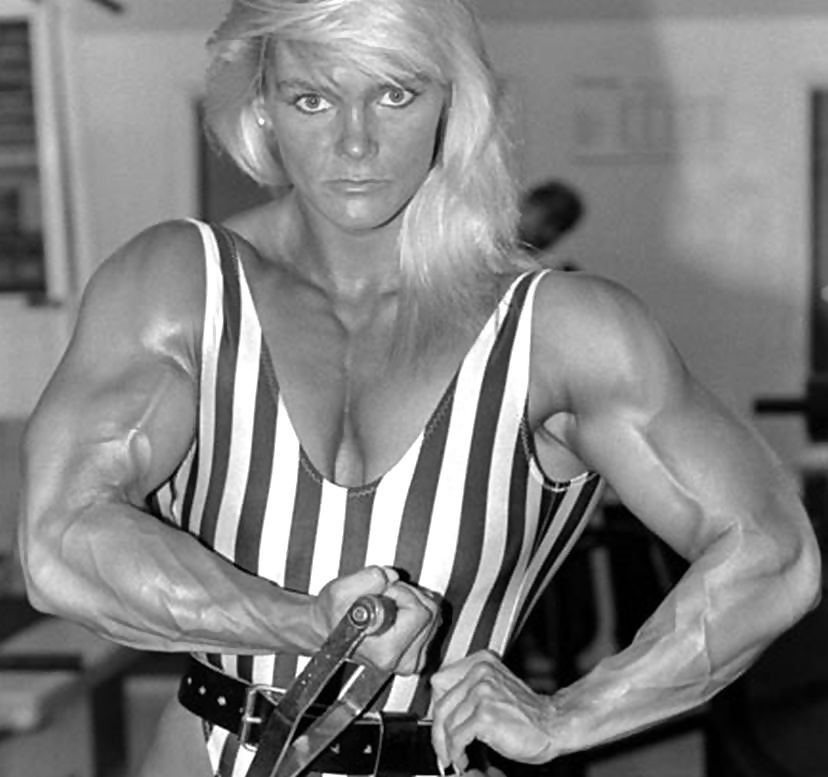 Muscle Queens #34174071