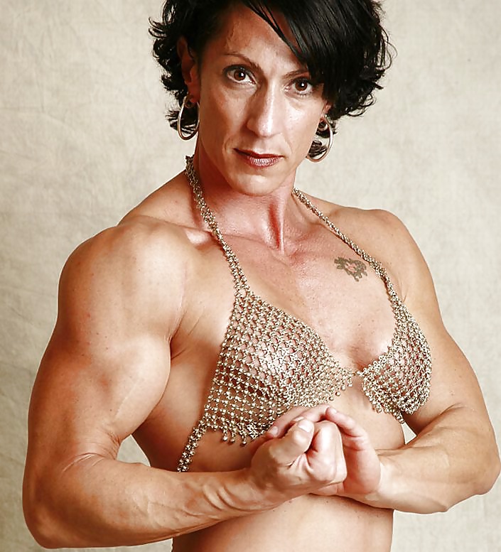 Muscle Queens #34174661