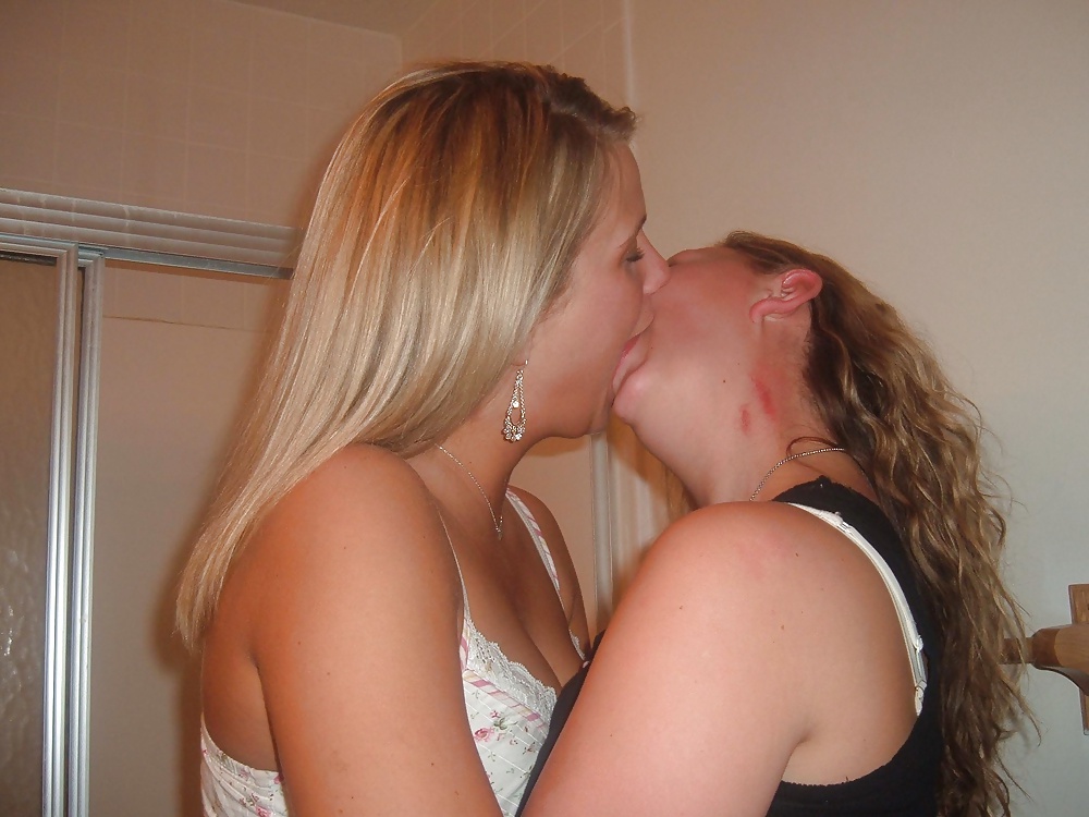 F4f les 3
 #24703241