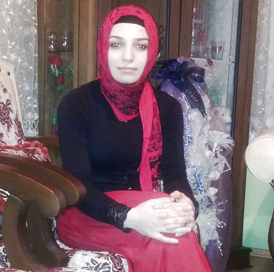 Türkisch Arabisch-muslimischen Hijab, Turban Tragenden Fortschreibt Geschlossen #37436630