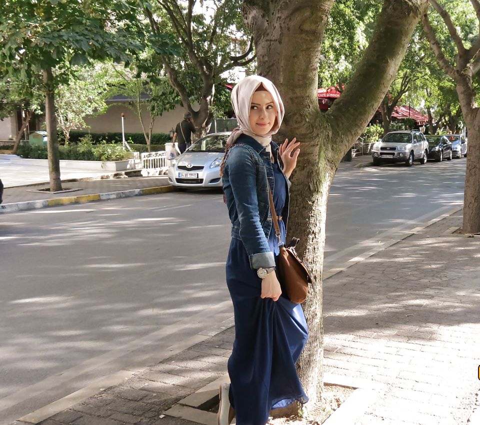 Türkisch Arabisch-muslimischen Hijab, Turban Tragenden Fortschreibt Geschlossen #37436647