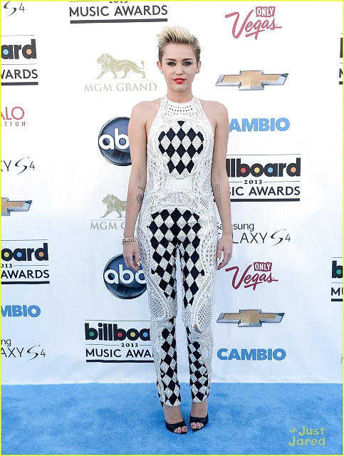 Miley Cyrus billboard music 2013 #38068429