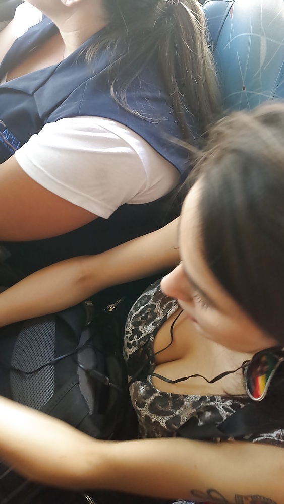 ビッグティッツ
 #29008833