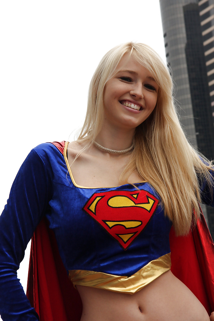 Supergirl potere ragazza cosplay
 #25603022