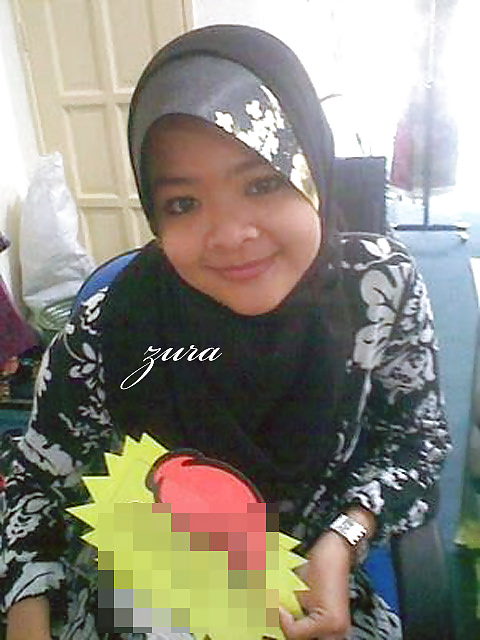 Malay- awek kuantan
 #28626092