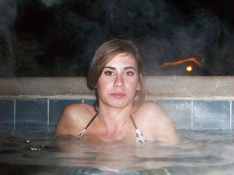 Ich im pool
 #35986677