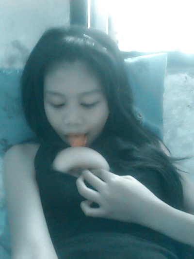 Awek mata bulat
 #40039106