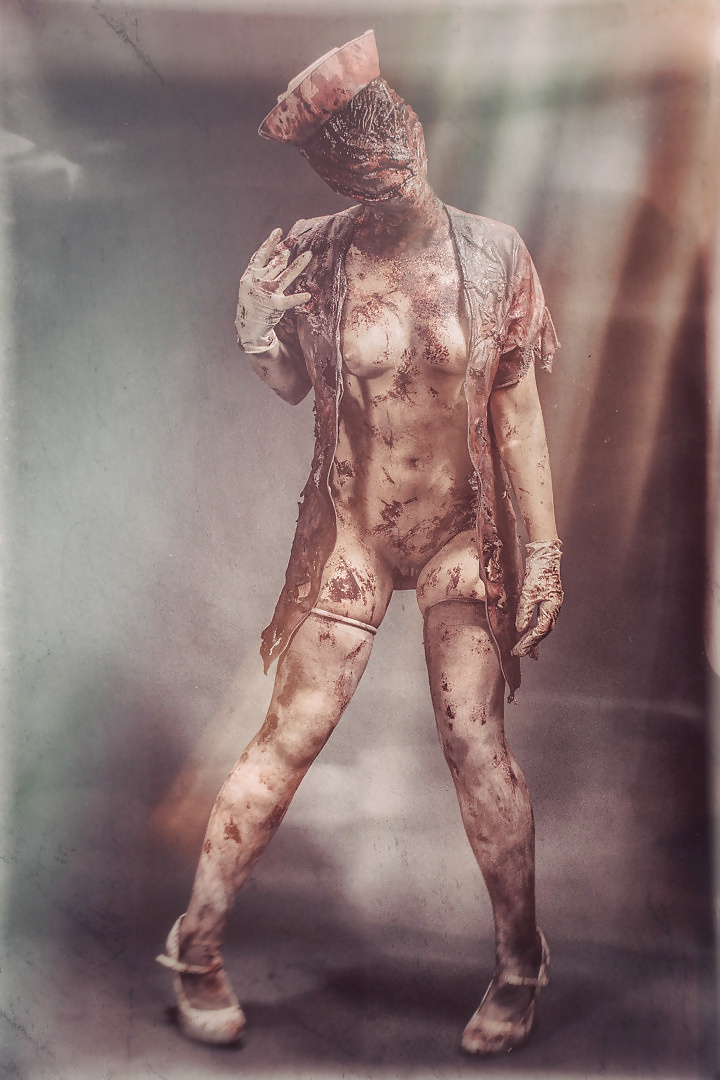 Silent hill infermiera cosplay
 #26659153